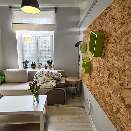 Lokum Z Ogrodem Apartment